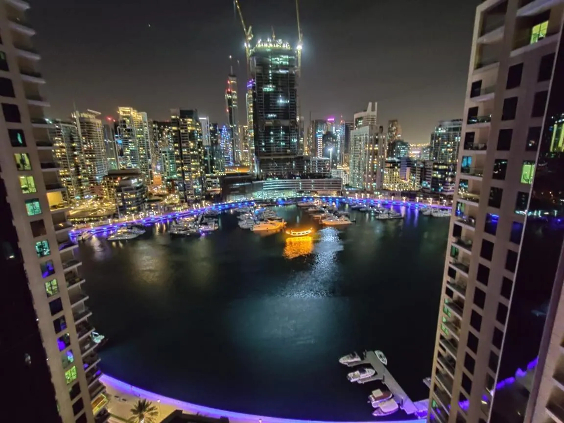 Holiday Homes Dubai Apartamento